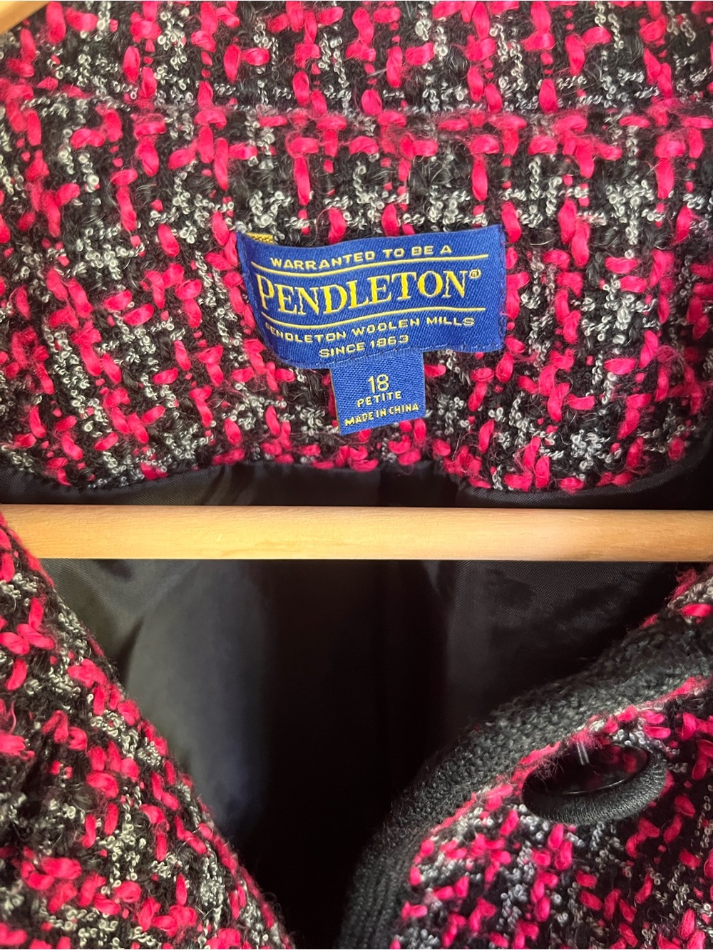 Pendleton 18P Pink Black Tweed Wool Blend Cropped Jacket Blazer Petite - Picture 5 of 6